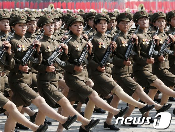 북한 여군들.(로이터 뉴스1) © News1