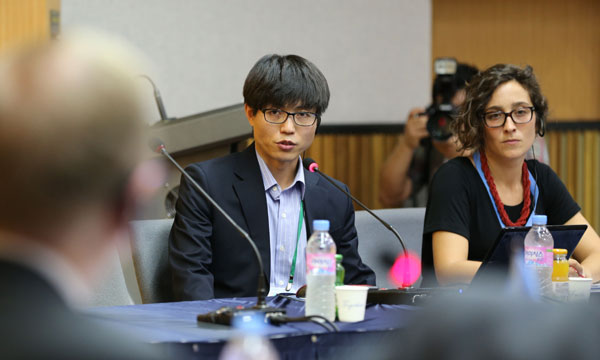 지난 8월 20일, 서울 공청회에서 신동혁씨가 공개 증언하고 있다. 