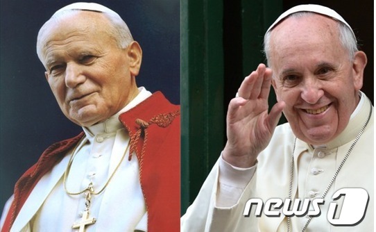 2000년 방북을 추진했다 무산됐던 교황 요한바오로 2세(왼쪽)와 8월 방한하는 프란치스코 교황.© News1 