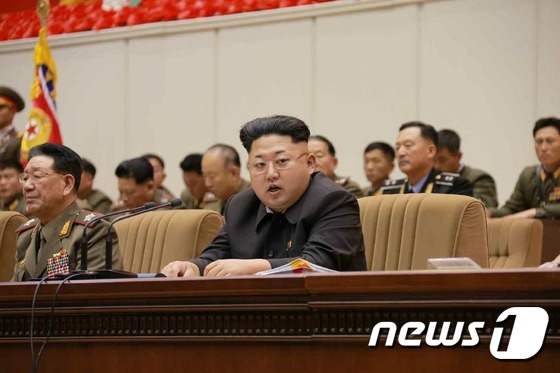북한 김정은 노동당 제1비서 (노동신문) 2014.11.5/뉴스1 © News1 조희연 기자