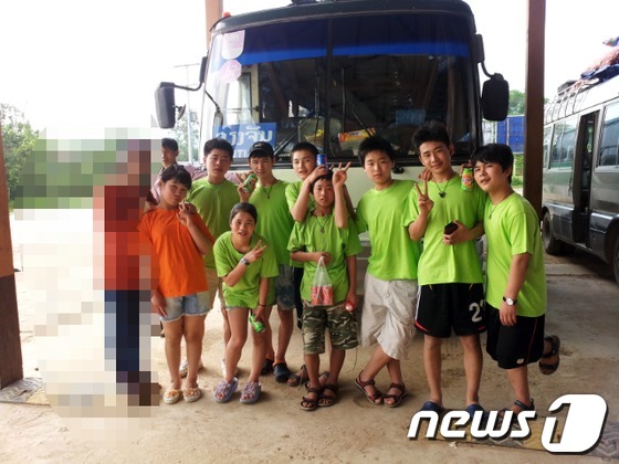 지난해 5월 탈북 과정에서 라오스에서 붙잡혀 강제 북송된 탈북 청소년 9명 (박선영 전 의원 제공) 2013.6.1/뉴스1 © News1