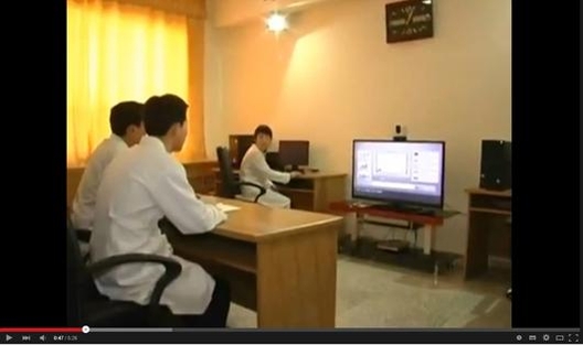 북한이 의료인간 원격협진과 지방 환자 원격의료를 실시하고 있는 것으로 확인됐다. 북한의 원격의료 명칭은 ‘먼거리 의료봉사’다./유투브 동영상 캡처