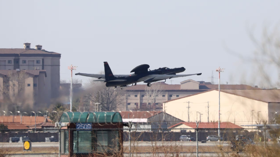 한미연합연습 '자유의 방패'(프리덤실드·FS) 연습을 시작한 지난해 3월 13일 오전 경기 평택시 주한미군 오산공군기지에서 U-2S 고고도정찰기가 이륙하고 있다. /뉴스1